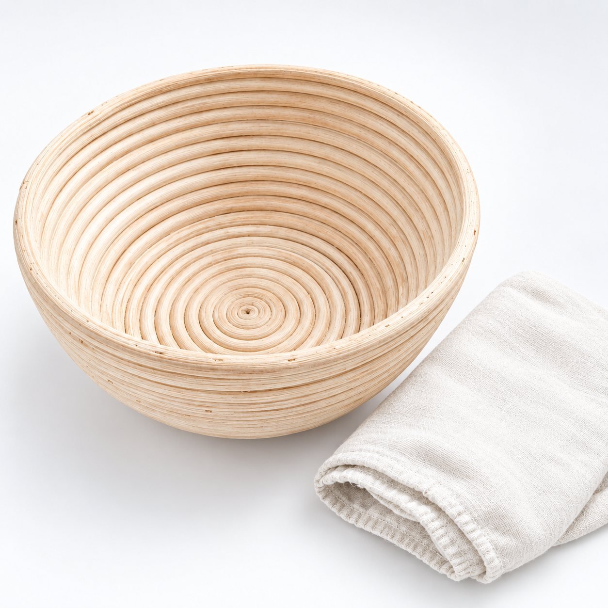 Round Banneton Proofing Basket, 22 cm, with Liner, close up detail of the surface and finish
