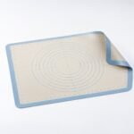 Silicone Baking Mat, 40 x 30 cm, Glass Fibre, shown on a plain studio background